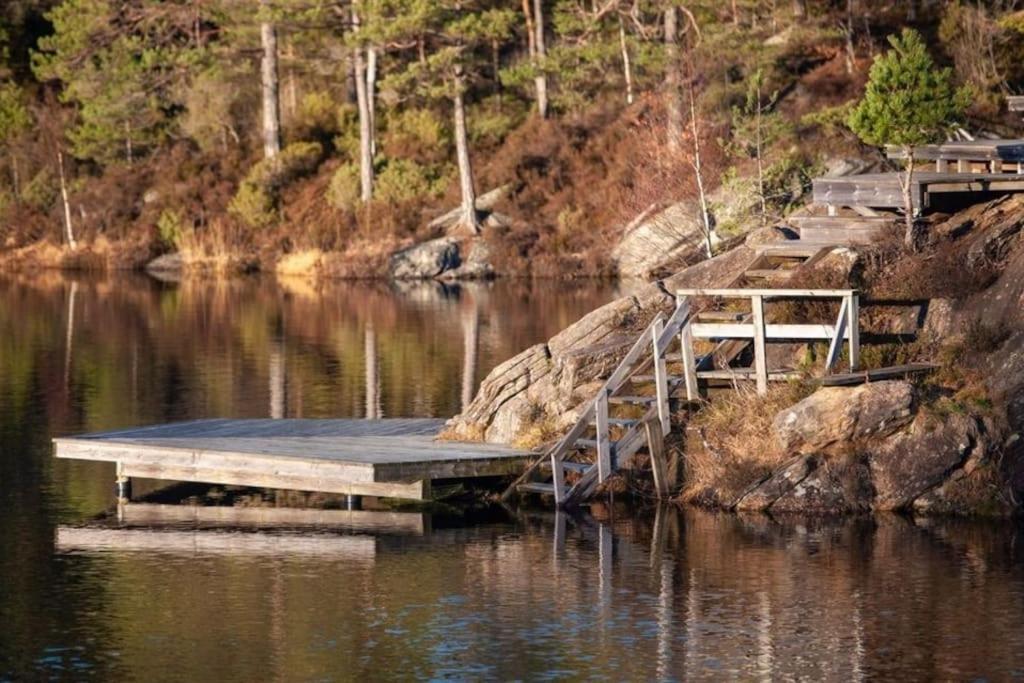Romslig Og Fin Leilighet 17 Min Til Kristiansand Centrum Nodeland Exterior foto